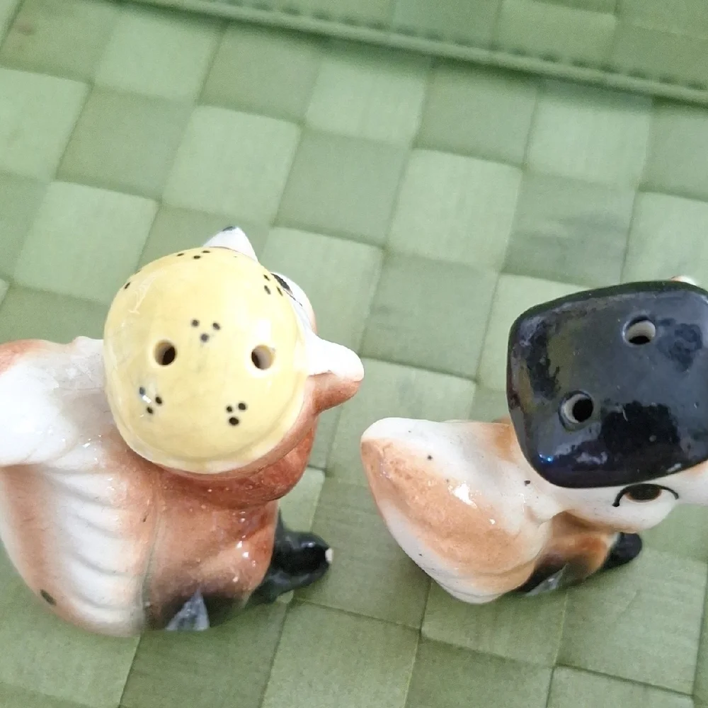 Unique Vintage Brown and Cream Squirrel Figurines